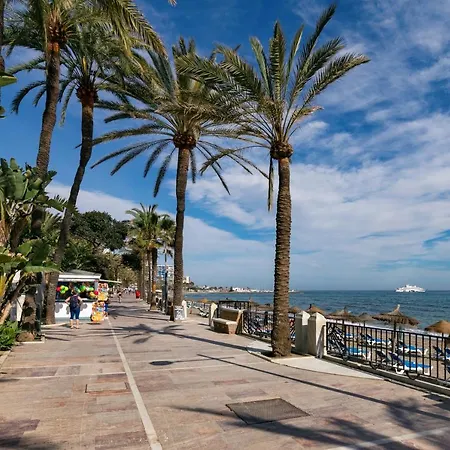Sea View Apolo In Centre